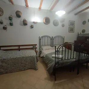 Bed & Breakfast Alessi &, Mazzarino